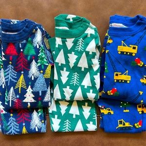 *Bundle* 3 sets of Hanna Andersson Christmas pajamas